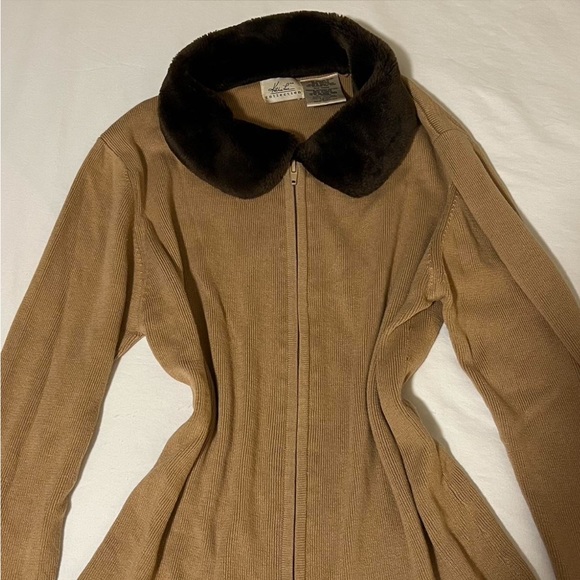 Vintage Tan Jacket with Brown Fur Collar - Picture 1 of 4